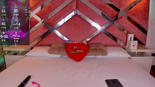 Lily Queen30 online show from December 2025 08:14:02 PM