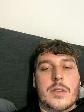 Snapshot of BigLee999 chatting on November 2025 06:39:01 PM BigLee999 online show from November 2025 06:39:01 PM