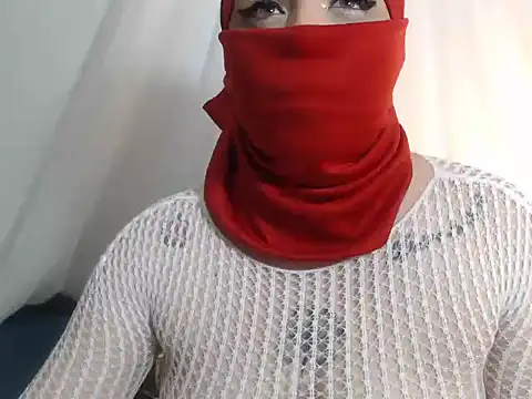 Snapshot of Lailahadi chatting on November 2025 09:52:02 PM Lailahadi online show from November 2025 09:52:02 PM