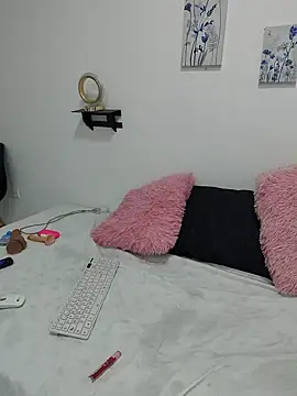 Snapshot of Lailahadi chatting on November 2025 01:57:02 PM Lailahadi online show from November 2025 01:57:02 PM