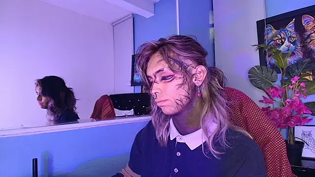 luxiel  online show from November 2025 10:51:01 PM