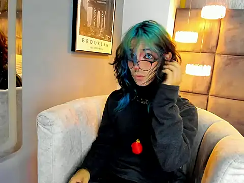 luxiel  online show from March 2026 09:04:02 PM