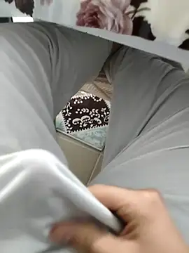 Snapshot of Ahmettutuk183 chatting on November 2025 09:15:01 PM Ahmettutuk183 online show from November 2025 09:15:01 PM