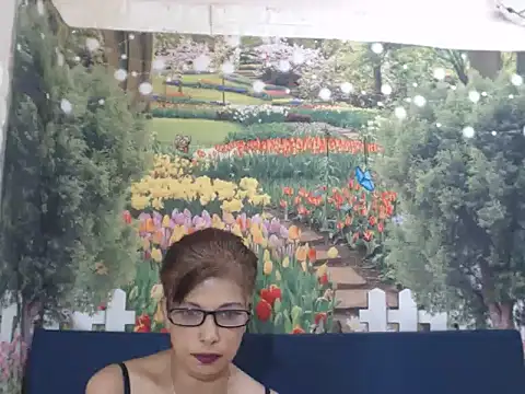 Snapshot of indiantemptress694u chatting on November 2025 05:18:02 AM indiantemptress694u online show from November 2025 05:18:02 AM