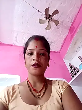 Snapshot of Hot_eras8 chatting on November 2025 10:03:01 AM Hot eras8 online show from November 2025 10:03:01 AM