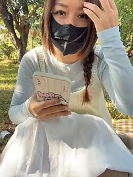 Snapshot of Cara-02 chatting on December 2025 04:40:01 AM Cara-02 online show from December 2025 04:40:01 AM