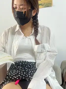 Cara-02 online show from April 2026 03:53:02 AM