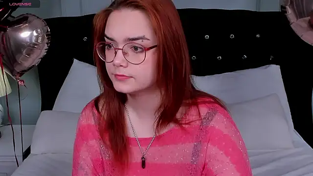 Lily  Evans online show from February 2026 03:33:01 AM