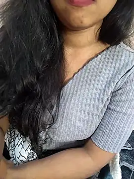Sexy Divya   online show from March 2026 07:14:02 AM