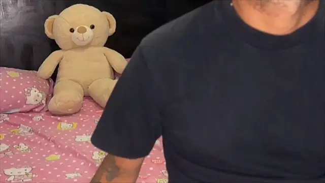 vanevip123 online show from April 2026 11:22:02 AM