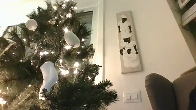 CuteDaddy92 online show from December 2025 09:31:02 PM