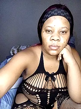 Emmylove-xr25 online show from February 2026 07:53:02 PM