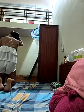 Lynly k2 online show from March 2026 08:24:01 PM