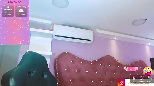 AnnaRouseQueen online show from December 2025 04:07:02 AM