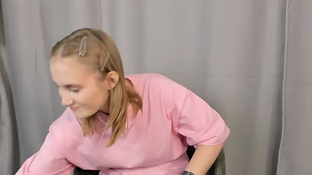 Snapshot of MicahZeigler chatting on November 2025 08:25:01 AM MicahZeigler online show from November 2025 08:25:01 AM