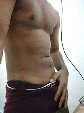 Snapshot of YoursLad4 chatting on November 2025 05:57:01 PM YoursLad4 online show from November 2025 05:57:01 PM