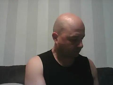 Snapshot of Askosex111 chatting on November 2025 05:46:01 PM Askosex111 online show from November 2025 05:46:01 PM