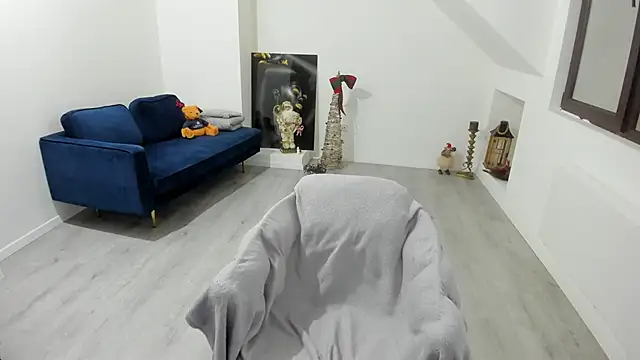 Snapshot of AnyaEvy chatting on December 2025 05:12:02 AM AnyaEvy online show from December 2025 05:12:02 AM