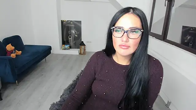 Snapshot of AnyaEvy chatting on January 2026 04:40:02 AM AnyaEvy online show from January 2026 04:40:02 AM