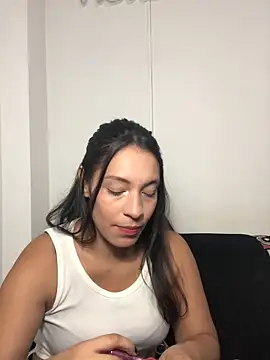 Snapshot of Vianca_Costt chatting on May 2026 02:22:02 PM Vianca Costt online show from May 2026 02:22:02 PM