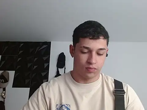 Snapshot of adam_keith chatting on December 2025 02:44:01 PM adam keith online show from December 2025 02:44:01 PM