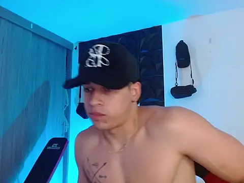 Snapshot of adam_keith chatting on December 2025 06:36:02 PM adam keith online show from December 2025 06:36:02 PM