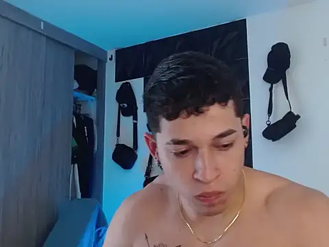 Snapshot of adam_keith chatting on December 2025 02:04:01 PM adam keith online show from December 2025 02:04:01 PM