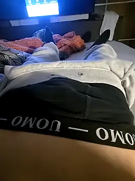 Snapshot of cazzoficasposati chatting on November 2025 09:52:02 PM cazzoficasposati online show from November 2025 09:52:02 PM