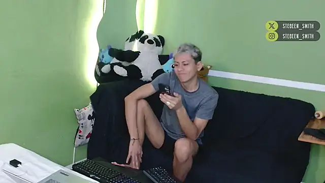 stebeen smithh online show from February 2026 12:01:02 PM