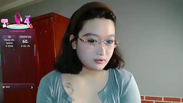 Snapshot of sallybing chatting on November 2025 09:41:02 AM sallybing online show from November 2025 09:41:02 AM