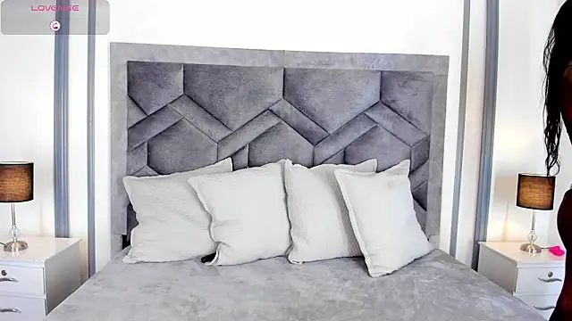 Snapshot of TahliaMoreau chatting on February 2026 03:38:02 AM TahliaMoreau online show from February 2026 03:38:02 AM