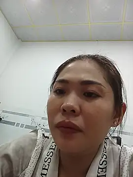 Snapshot of -Arabella- chatting on July 2026 02:42:02 AM -Arabella- online show from July 2026 02:42:02 AM