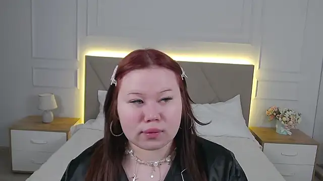 EvaNova  online show from March 2026 10:32:02 AM