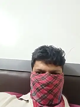 Snapshot of boy_king_357 chatting on November 2025 06:29:01 PM boy king 357 online show from November 2025 06:29:01 PM