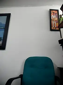 karlaanqui1 online show from March 2026 06:35:01 PM