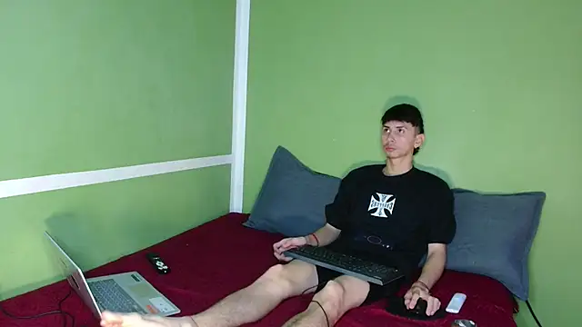 Kurt williams1 online show from December 2025 02:14:02 PM