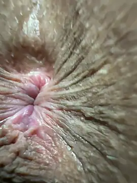 latinahorny11 online show from April 2026 06:00:02 AM