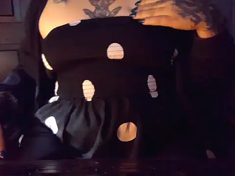 Snapshot of lilithxblue chatting on November 2025 04:34:02 AM lilithxblue online show from November 2025 04:34:02 AM