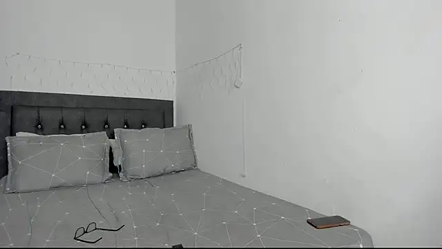 tanysha 003 online show from December 2025 04:06:01 AM