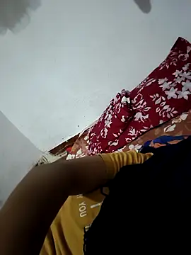 Snapshot of saniya24824 chatting on April 2026 05:46:01 PM saniya24824 online show from April 2026 05:46:01 PM