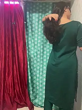 Red Queen 11 online show from February 2026 06:41:02 PM