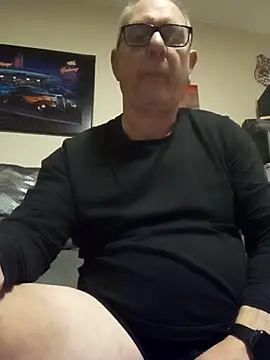 andy-1961 online show from November 2025 10:56:01 PM