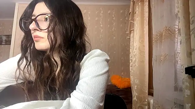 Snapshot of DonnieBooton chatting on November 2025 01:10:01 PM DonnieBooton online show from November 2025 01:10:01 PM