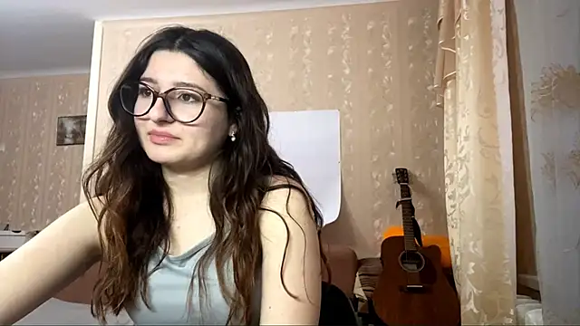 Snapshot of DonnieBooton chatting on November 2025 01:10:01 PM DonnieBooton online show from November 2025 01:10:01 PM