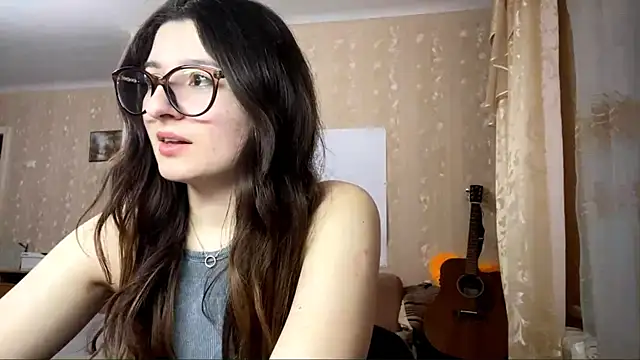 Snapshot of DonnieBooton chatting on November 2025 01:06:01 PM DonnieBooton online show from November 2025 01:06:01 PM