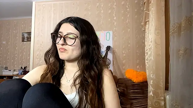 Snapshot of DonnieBooton chatting on November 2025 01:14:02 PM DonnieBooton online show from November 2025 01:14:02 PM