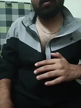 Snapshot of MrToxxic chatting on November 2025 05:28:02 PM MrToxxic online show from November 2025 05:28:02 PM