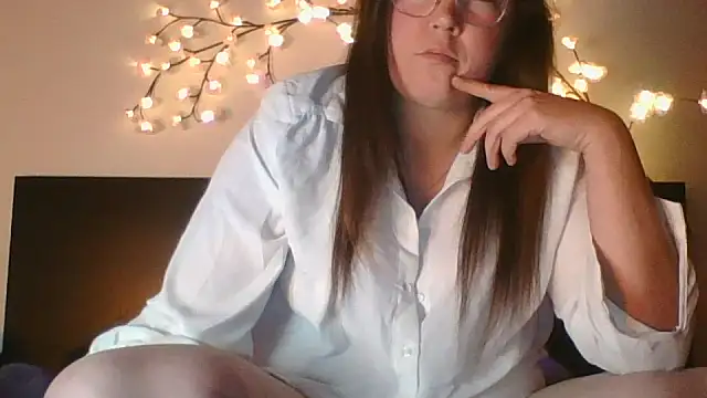 Persephone CH off online show from November 2025 08:19:01 PM