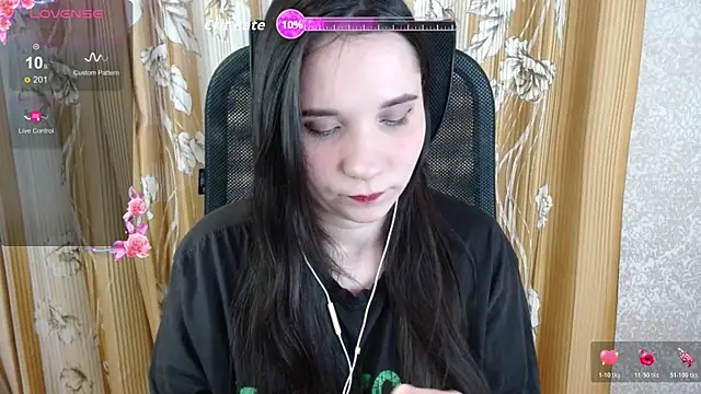 KateForYou online show from December 2025 09:51:02 AM