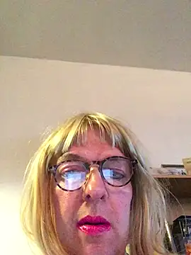 simone xdressing online show from January 2025 02:30:01 PM